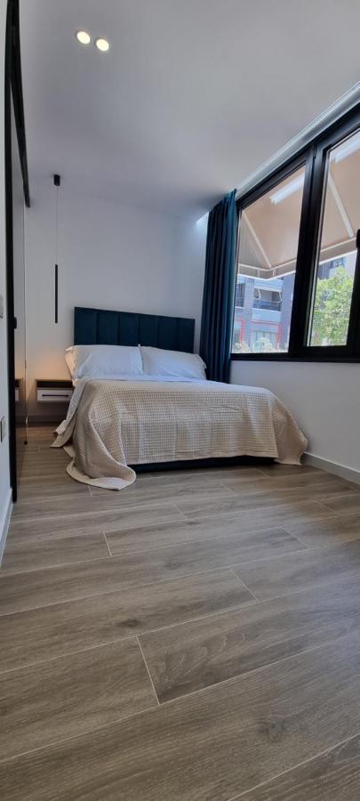 Deluxe Apartment Bllok Tirana Esterno foto